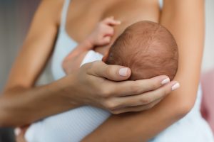 Stillen hilft beim Durchfall beim Baby