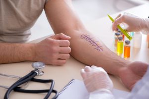 Zur Diagnose einer Nahrungsmittelallergie gibt es verschiedene Testmöglichkeiten