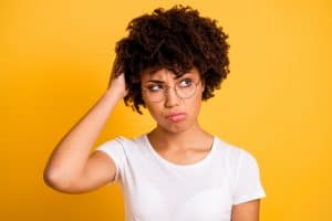 Weibliche Alopezie vor und nach dem Abnehmen