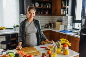 Bewusste Ernährung beugt Sodbrennen in der Schwangerschaft vor