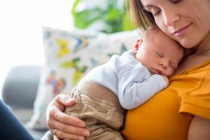 Achten Sie auf Ihre Ernährung, um Blähungen beim Baby zu vermeiden